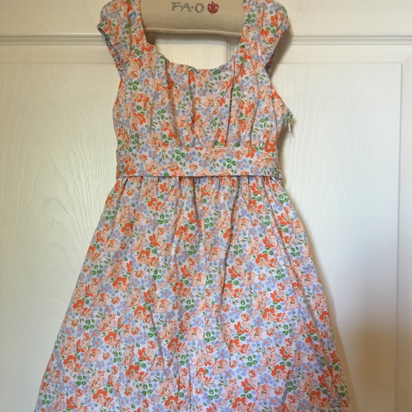 Other - 🌷Beautiful Floral Dress